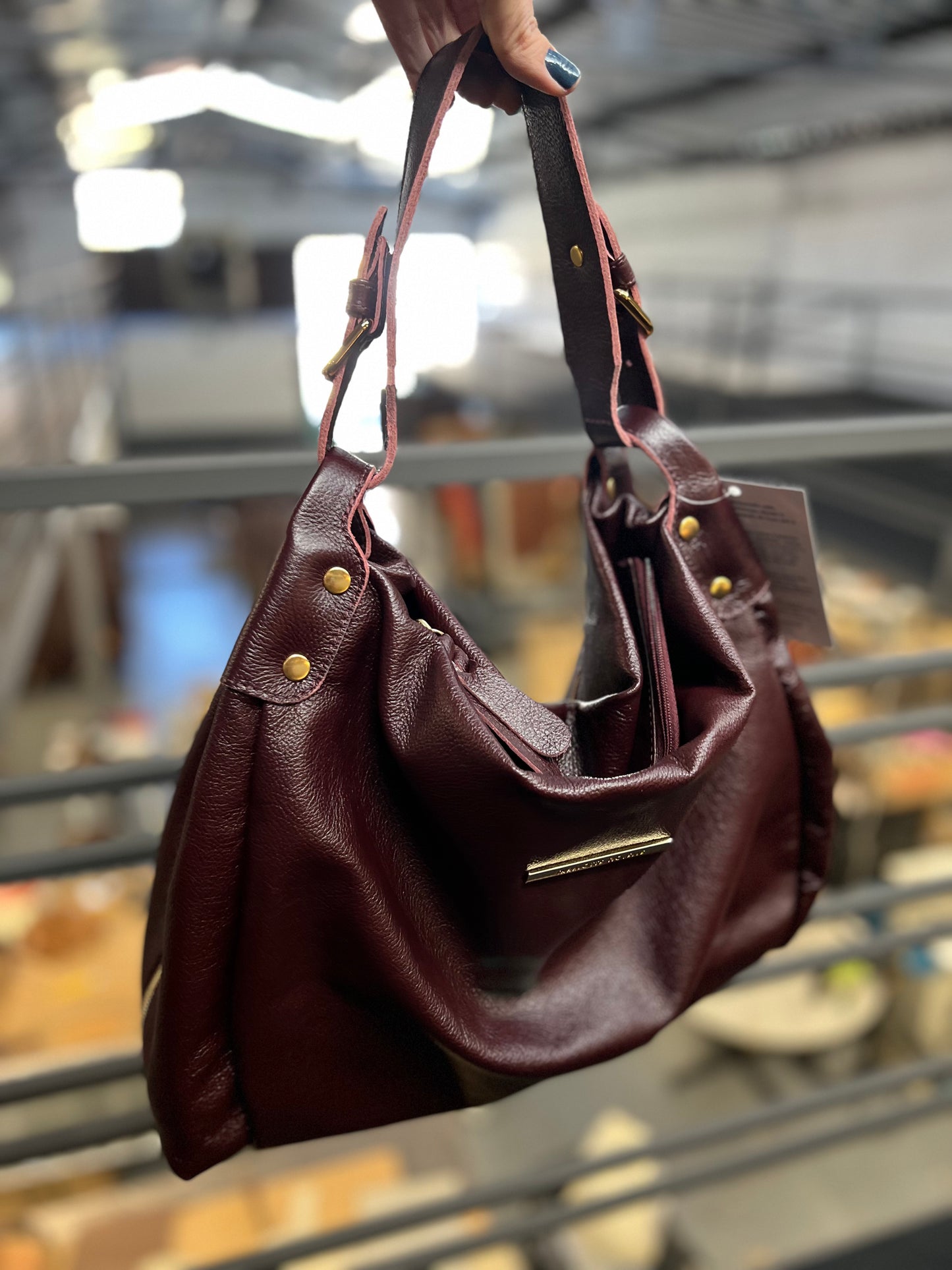 Bolsa Liliam | Em couro legítimo premium