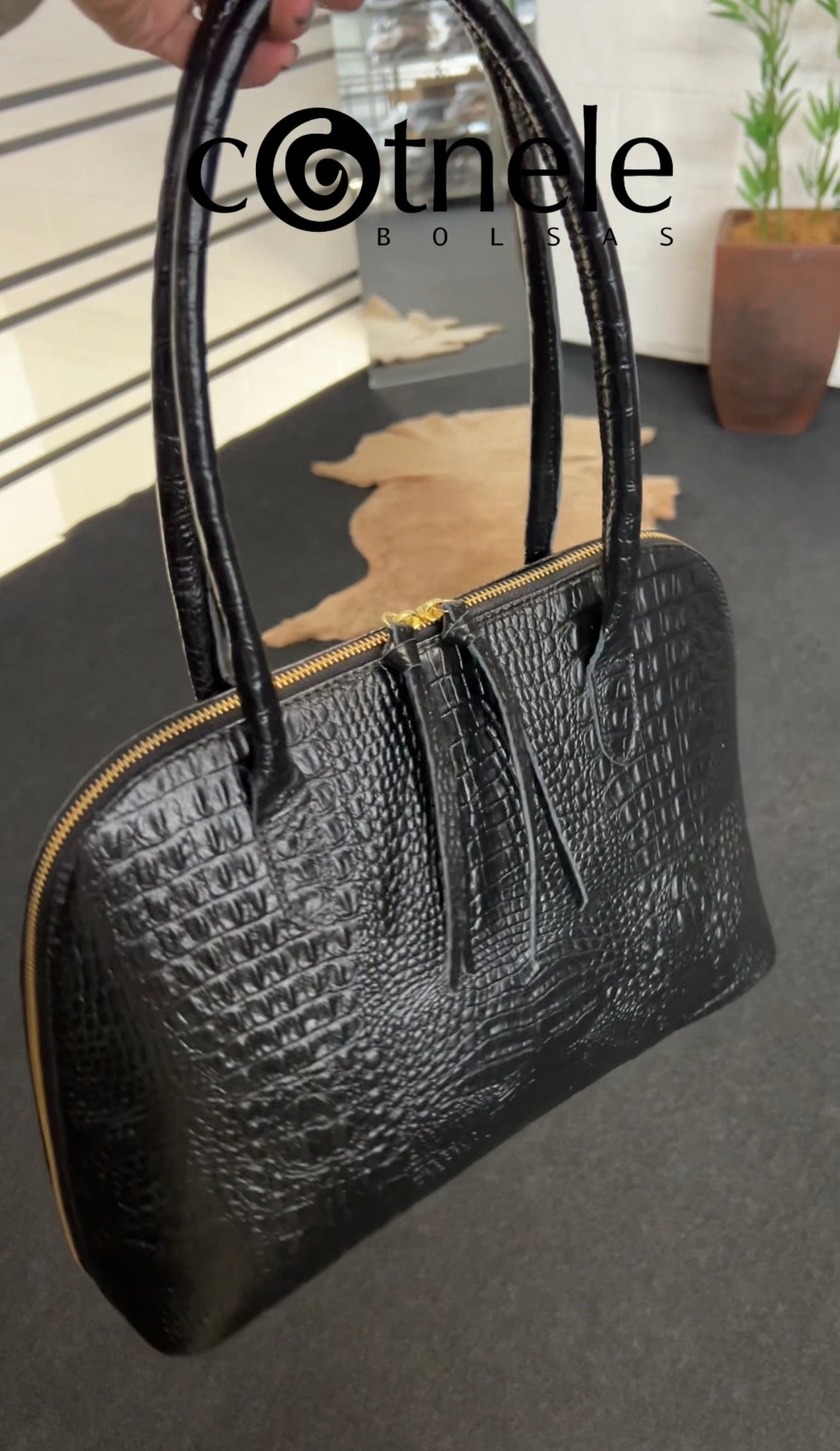 Bolsa Jacira | Em couro legítimo premium