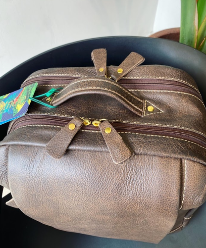 Mochila Cris | Em couro legítimo premium