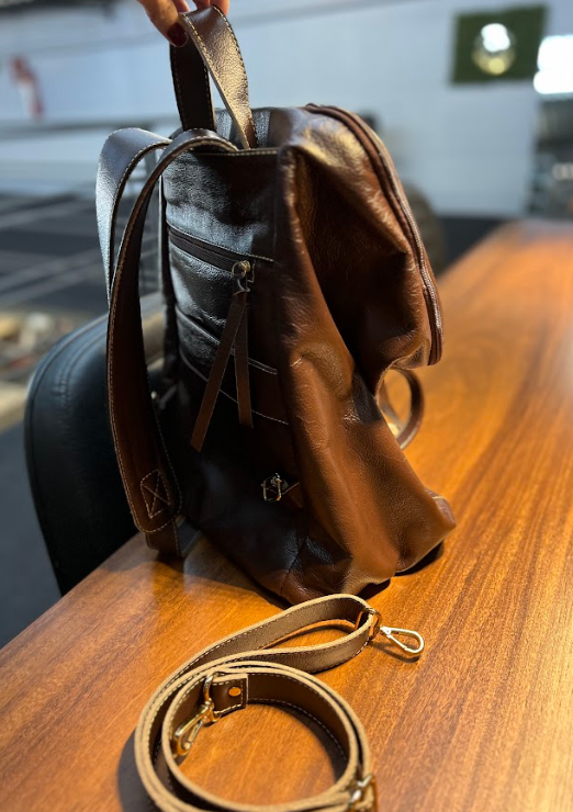 Mala Mochila Jéssica | Em couro legítimo premium