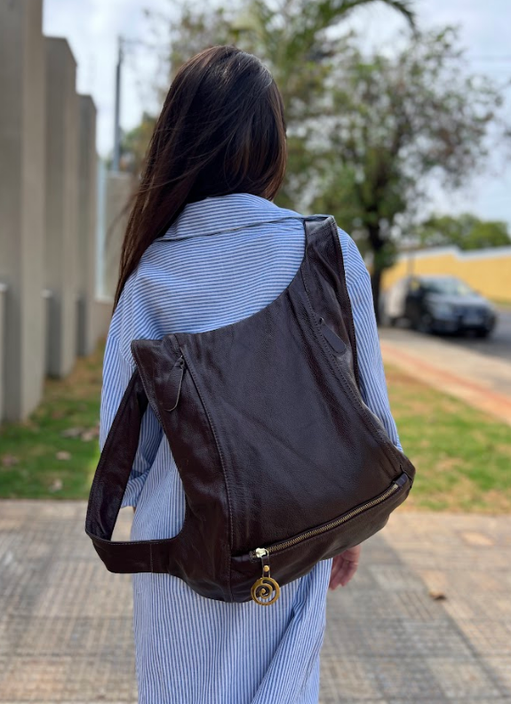 Mochila Lola | Em couro legítimo premium