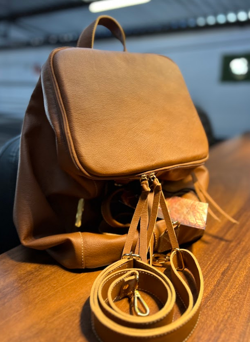 Mala Mochila Jéssica | Em couro legítimo premium