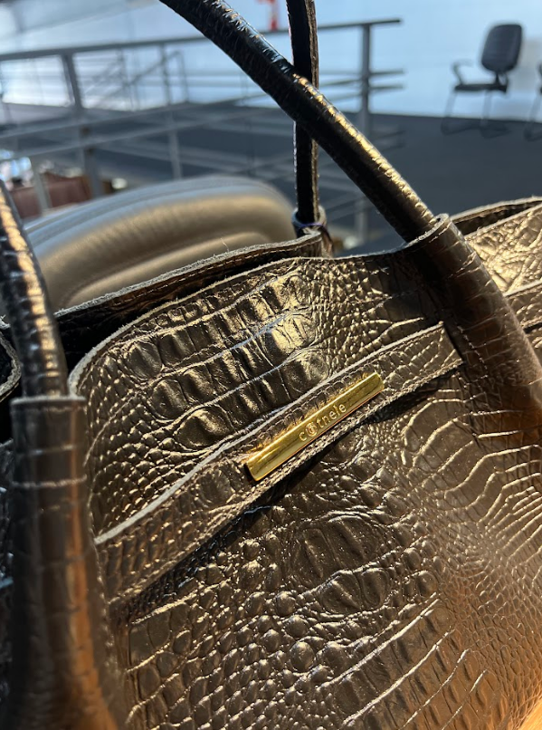 Bolsa Flávia| Em couro legítimo premium