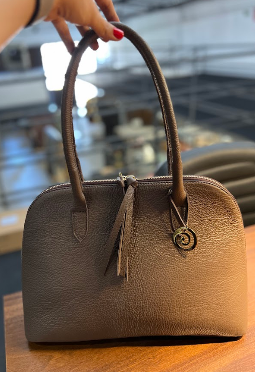 Bolsa Jacira | Em couro legítimo premium