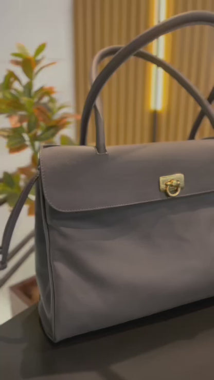 Bolsa Olga | Em couro legítimo premium
