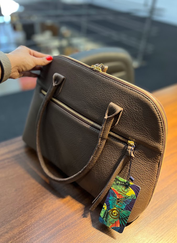 Bolsa Jacira | Em couro legítimo premium